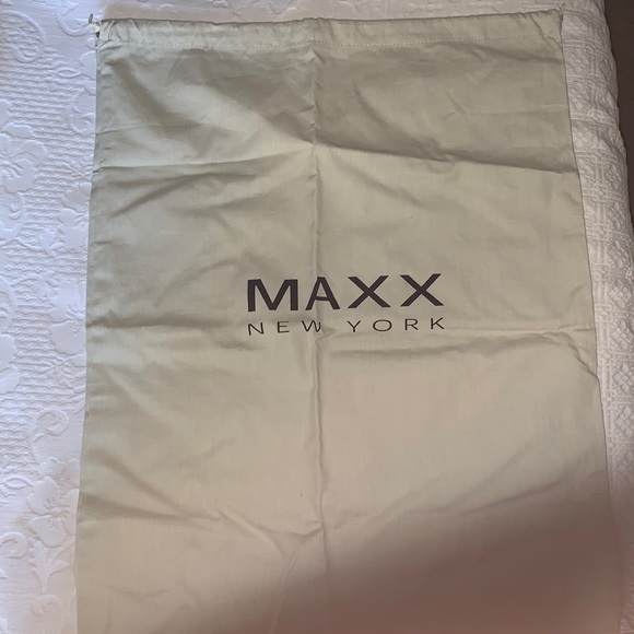 Maxx New York Handbags - Maxx, New York Dusty bag, in good condition